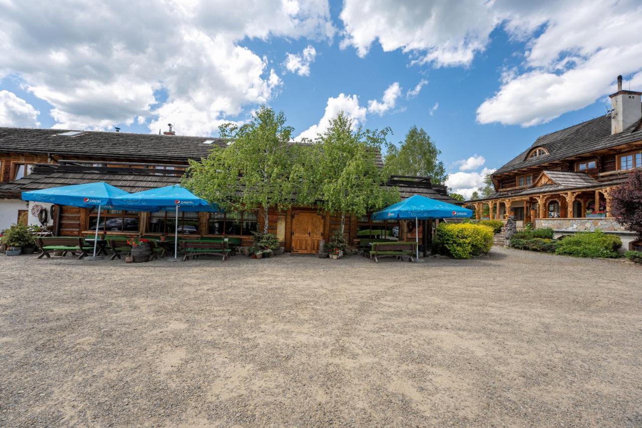 Bed and Breakfast Gosciniec Debowa Gazdowka Устрики-Долішні Екстер'єр фото