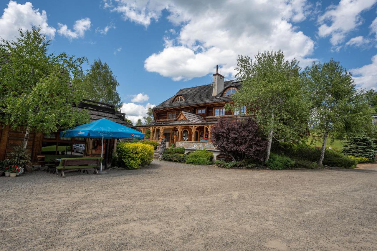 Bed and Breakfast Gosciniec Debowa Gazdowka Устрики-Долішні Екстер'єр фото