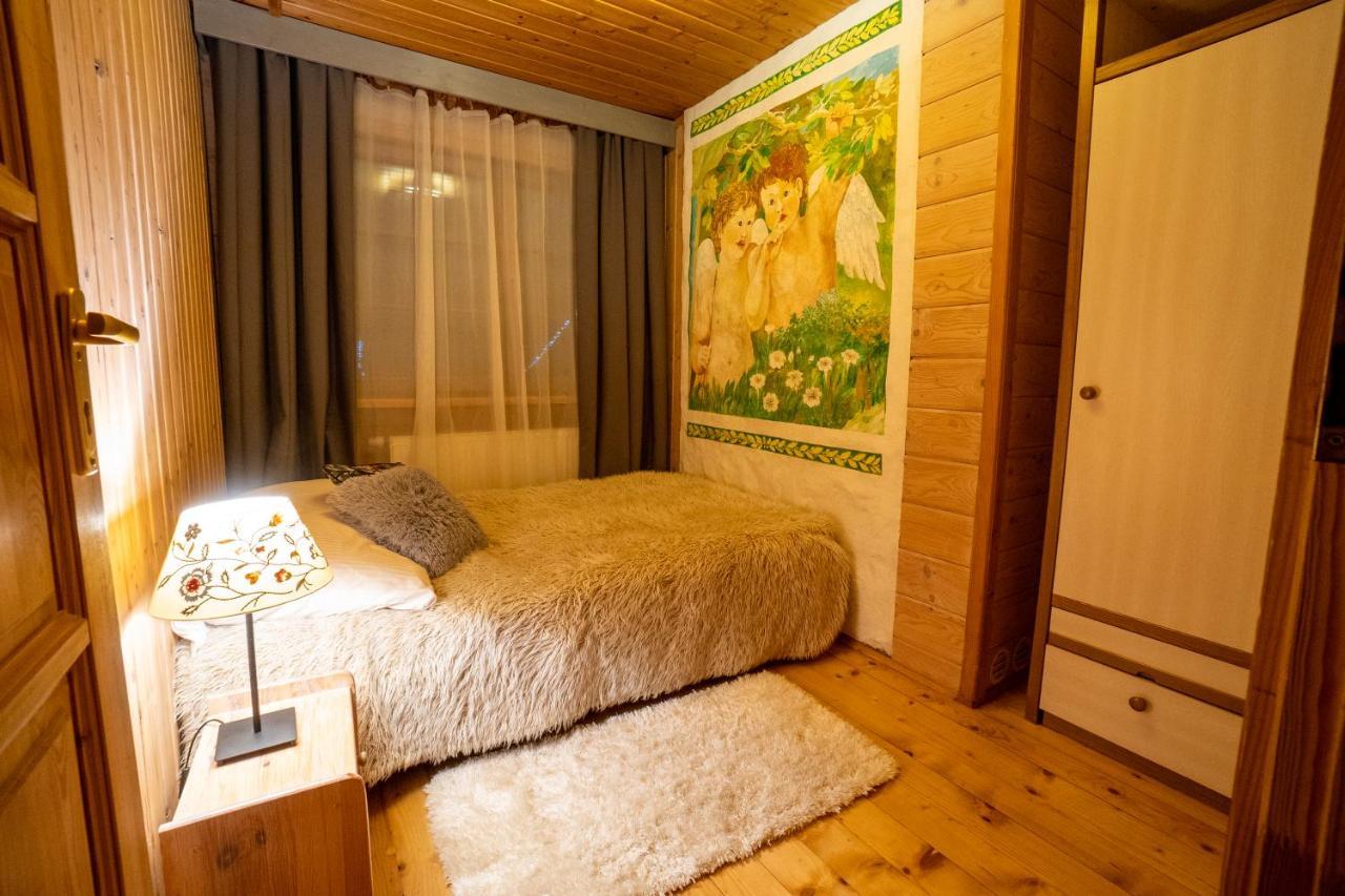 Bed and Breakfast Gosciniec Debowa Gazdowka Устрики-Долішні Екстер'єр фото