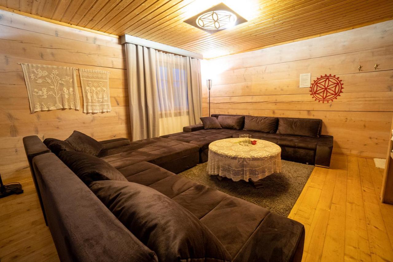Bed and Breakfast Gosciniec Debowa Gazdowka Устрики-Долішні Екстер'єр фото
